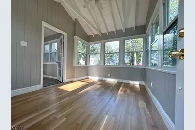 38 E Shawnee Trl, Jefferson Township, NJ 07885 - Photo 15