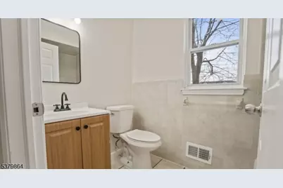 695 S 11th St 2nd Floor, Newark, NJ 07103 - Photo 13