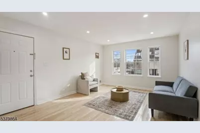 695 S 11th St 2nd Floor, Newark, NJ 07103 - Photo 7