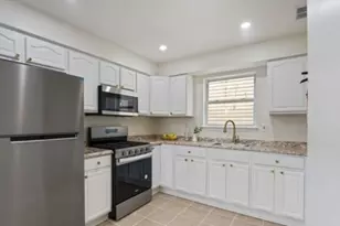 695 S 11th St 2nd Floor, Newark, NJ 07103 - Photo 3