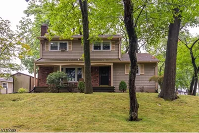 48 Parkway Drive, Clark Township, NJ 07066 - Photo 1