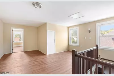 22 Swaine Pl, West Orange Township, NJ 07052 - Photo 11