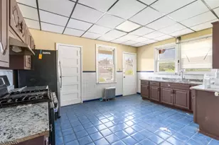 22 Swaine Pl, West Orange Township, NJ 07052 - Photo 19