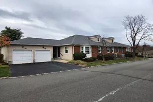 51 Brandywyne Dr, Florham Park, NJ 07932 - Photo 1