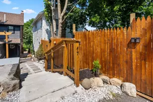 17 Main St, Hamburg, NJ 07419 - Photo 3