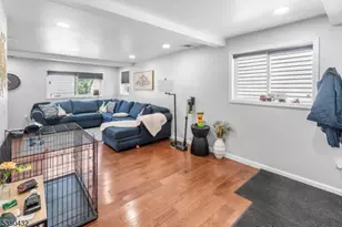 17 Main St, Hamburg, NJ 07419 - Photo 13