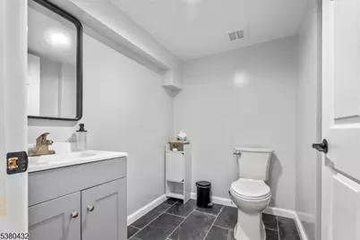 17 Main St, Hamburg, NJ 07419 - Photo 25