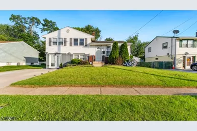 32 Washington Ave, Edgewater Park, NJ 08010 - Photo 1