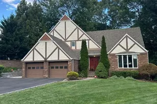 242 Juniper Way, Mountainside, NJ 07092 - Photo 1