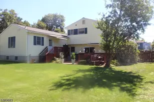 133 Deerfield Dr, Hackettstown, NJ 07840 - Photo 21