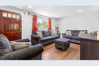 210 Buchanan St, Linden, NJ 07036 - Photo 3