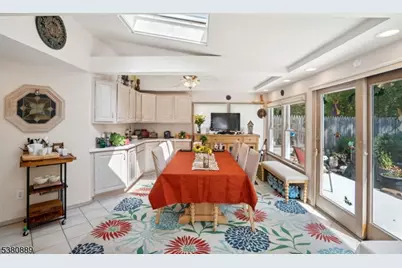 266 Amherst Ave, Woodbridge Township, NJ 07067 - Photo 23