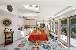 266 Amherst Ave, Woodbridge Township, NJ 07067 - Photo 23