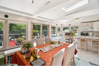 266 Amherst Ave, Woodbridge Township, NJ 07067 - Photo 21