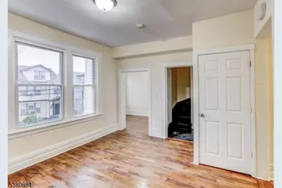 277 Wainwright St, Newark, NJ 07112 - Photo 3