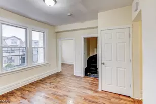 277 Wainwright St, Newark, NJ 07112 - Photo 3
