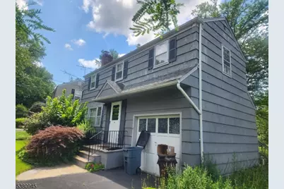 172 Colonial Rd, Summit, NJ 07901 - Photo 1