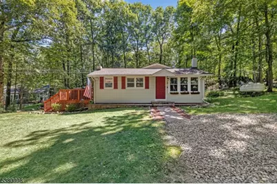 44 Appleseed Rd, Vernon, NJ 07461 - Photo 1