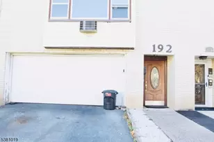 192 Park St, East Orange, NJ 07017 - Photo 3
