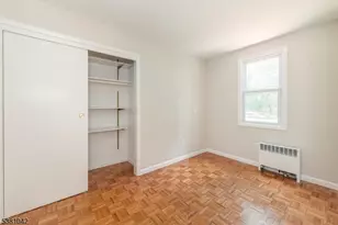 212 N Beverwyck Rd, Parsippany, NJ 07034 - Photo 25