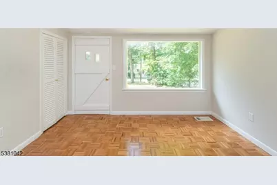 212 N Beverwyck Rd, Parsippany, NJ 07034 - Photo 11