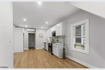 321 William St #1, Harrison, NJ 07029 - Photo 5