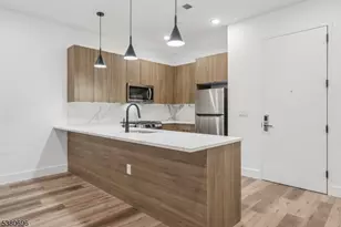 289 Halsey St, Newark, NJ 07102 - Photo 21