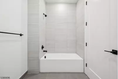 289 Halsey St, Newark, NJ 07102 - Photo 13