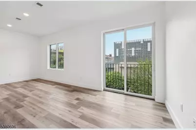 289 Halsey St, Newark, NJ 07102 - Photo 9