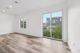 289 Halsey St, Newark, NJ 07102 - Photo 9