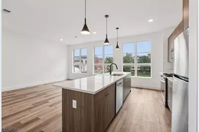 289 Halsey St #200, Newark, NJ 07102 - Photo 9