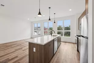 289 Halsey St, Newark, NJ 07102 - Photo 9