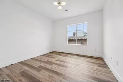 289 Halsey St #200, Newark, NJ 07102 - Photo 21