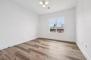 289 Halsey St, Newark, NJ 07102 - Photo 21