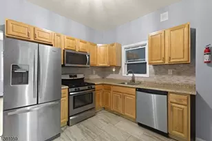 76 Heckel St, Belleville, NJ 07109 - Photo 9