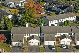 405 Willow Ct, Raritan Township, NJ 08822 - Photo 1