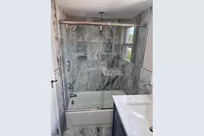 88 Hornsby St, Woodbridge Township, NJ 08863 - Photo 5