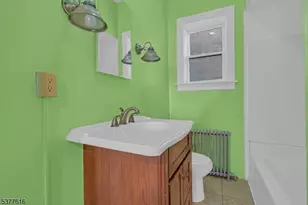 90 Lewis St, Phillipsburg, NJ 08865 - Photo 17