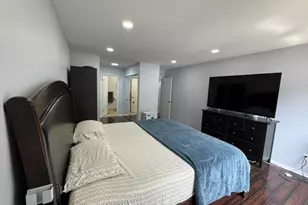 166 Hidden Hollow Ct, Edison Twp., NJ 08820 - Photo 15