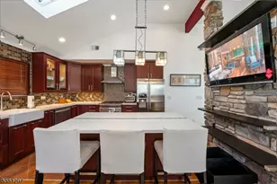 320 Dixon Ave, Paterson, NJ 07501 - Photo 7