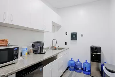 110 S Grove St, East Orange, NJ 07018 - Photo 15