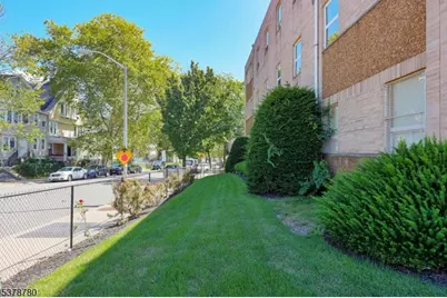 110 S Grove St, East Orange, NJ 07018 - Photo 43