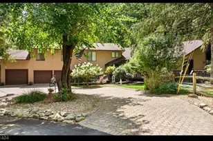 56 A Sleepy Hollow Rd, Byram Township, NJ 07821 - Photo 1