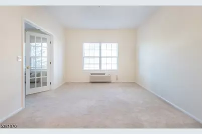 2 Richmond Road  Unit #210, West Milford, NJ 07480 - Photo 7