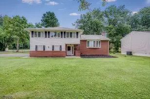 122 Marmora Rd, Parsippany, NJ 07054 - Photo 1