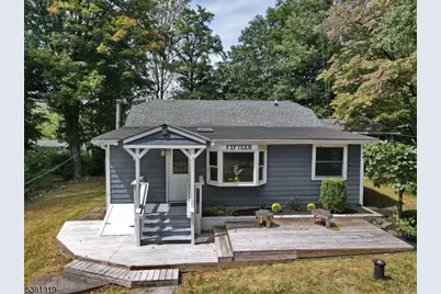 15 Maple Ave, Hardyston Township, NJ 07460 - Photo 1