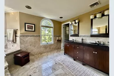 38 Totowa Rd, Wayne Twp., NJ 07470 - Photo 17