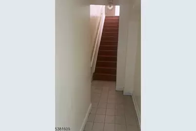 41 Myrtle Ave, Newark, NJ 07107 - Photo 3