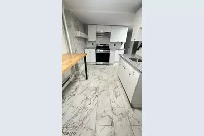 18-20 Irvine Turner Blvd #2, Newark, NJ 07103 - Photo 3