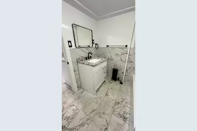 18-20 Irvine Turner Blvd #2, Newark, NJ 07103 - Photo 7